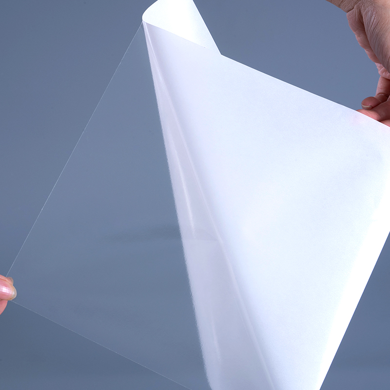 Film PET transparent de 25 mic cu etichete adezive detașabile din poliester transparent