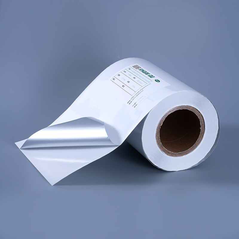 Film de poliester aluminiu alb lucios 25mic Eticheta autoadeziva cu adeziv acrilic pe baza de apa pentru imprimarea cu jet de cerneala